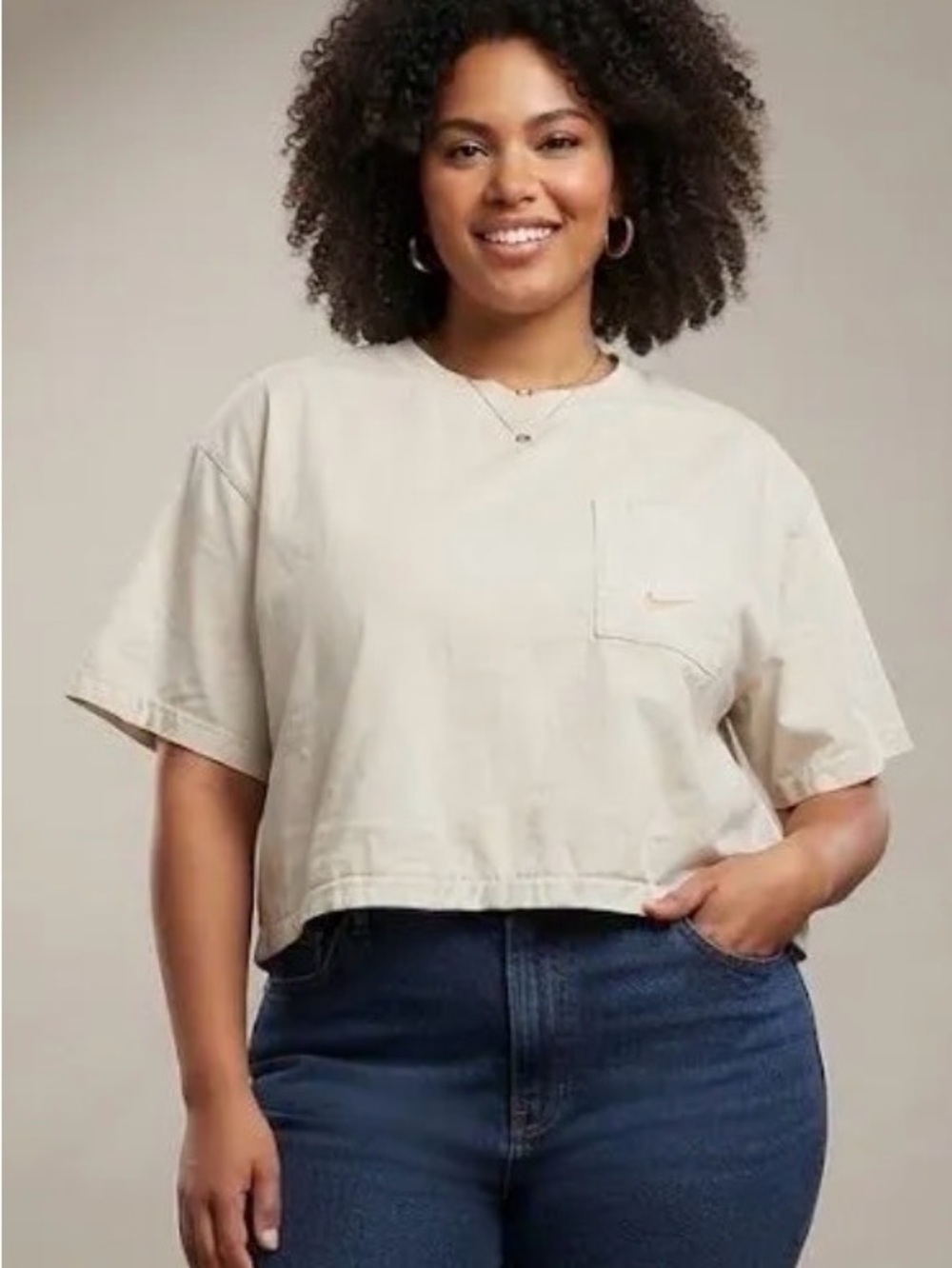 Nike Cropped Pocket T-Shirt - Cream
